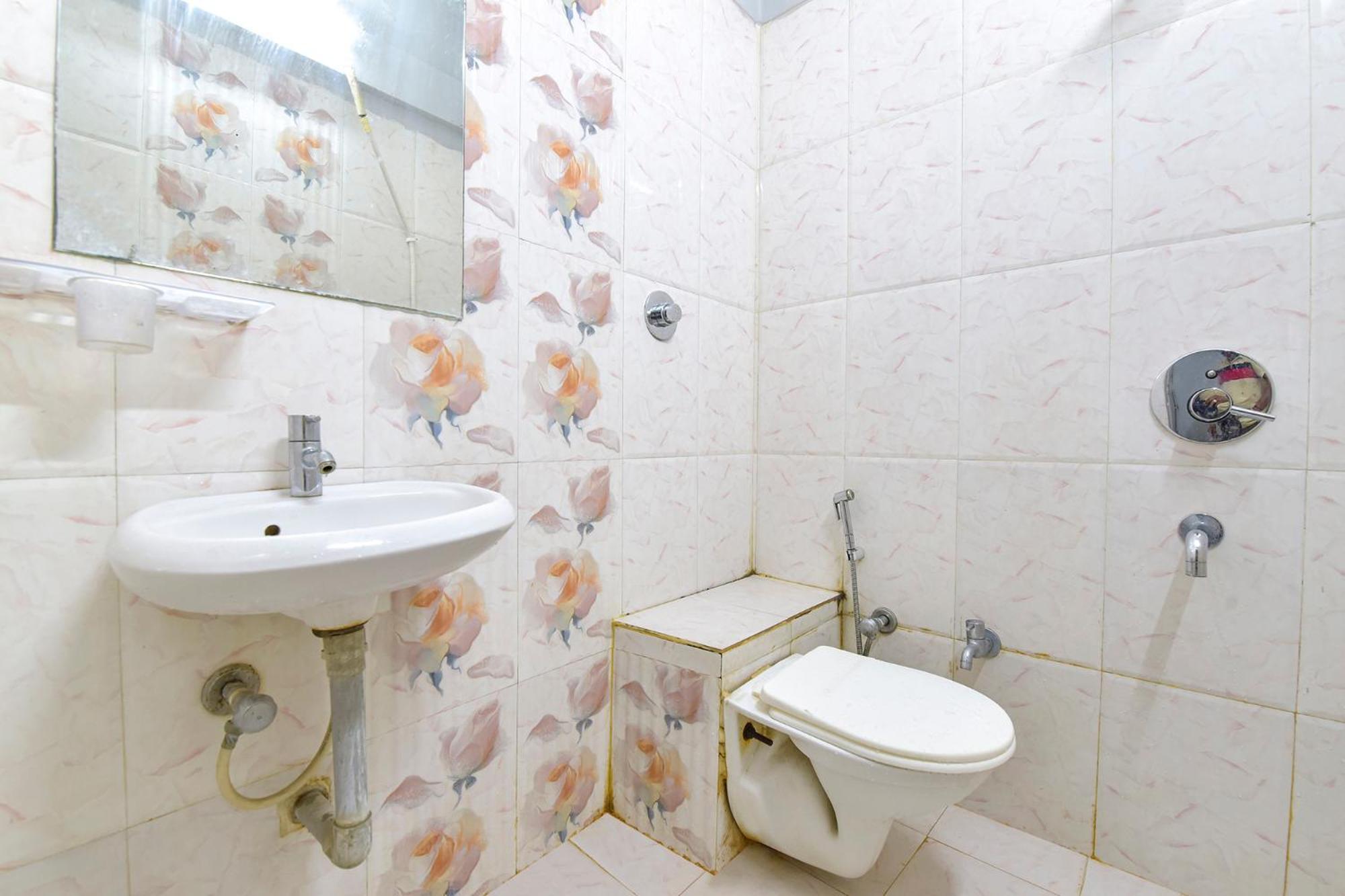 Fabhotel Raghumani Palace Ujjain Exteriör bild